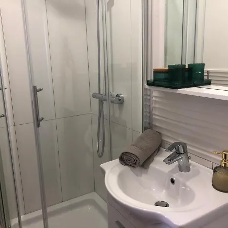 Crabhouse 3* Ζαντάρ