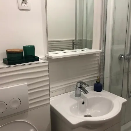 Crabhouse בית הארחה 3*